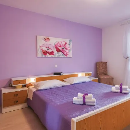 Сasa de vacaciones Beautiful In With Kitchen