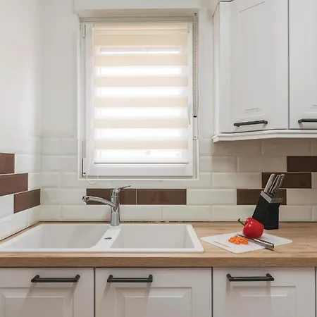 Beautiful In With Kitchen